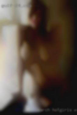 Search hotgirls with naked prettytoes.